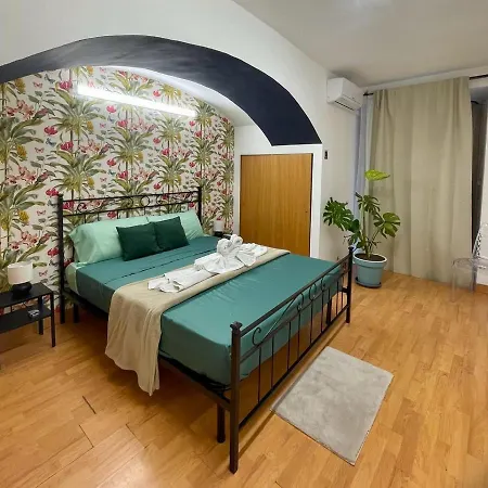 Minihome *